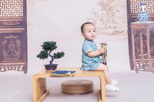 新疆宝宝吃迷糊奶如何纠正